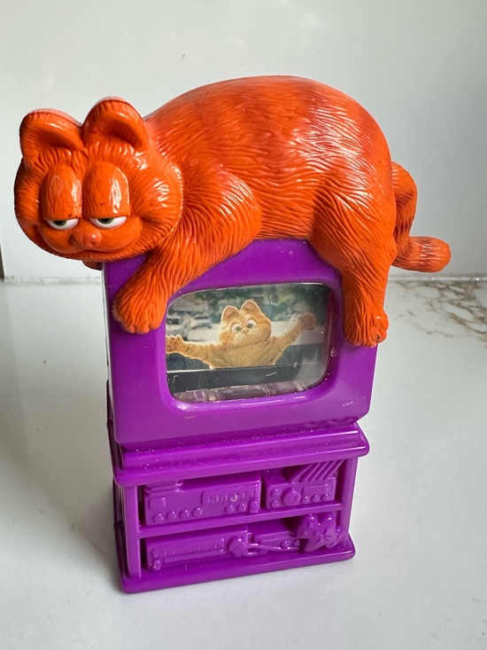 Garfield Other - Vintage Garfield The Movie Cat on TV Wendy's Kids' Meal Toy
